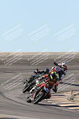 media/Jan-15-2026-Racers Edge (Thu) [[dfebeb70ab]]/3-B Group/Session 2 (Bowl Exit)/